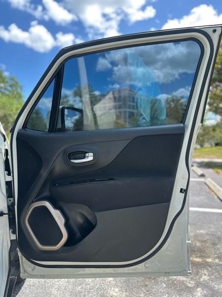 Jeep Renegade Latitude FWD 2017