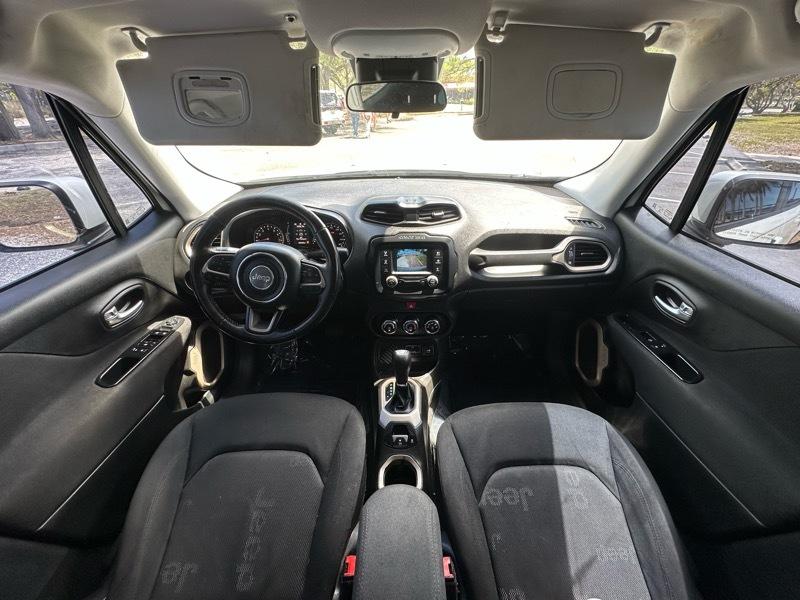 Jeep Renegade Latitude FWD 2017