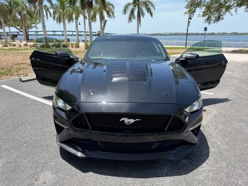 Ford Mustang GT Premium Coupe 2018