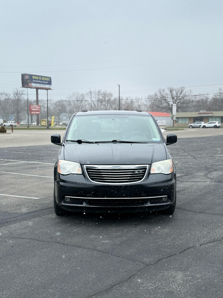 Chrysler Town & Country Touring 2013