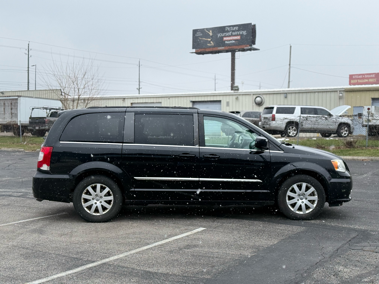 Chrysler Town & Country Touring 2013