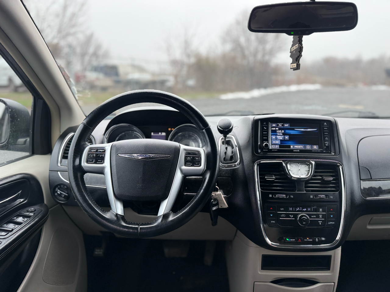 Chrysler Town & Country Touring 2013