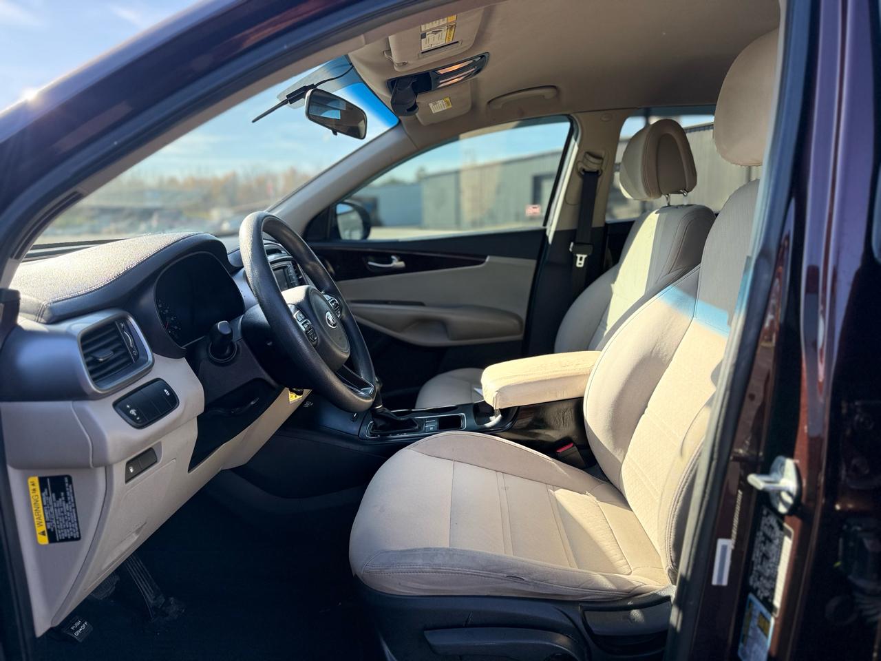 Kia Sorento LX V6 2WD 2016