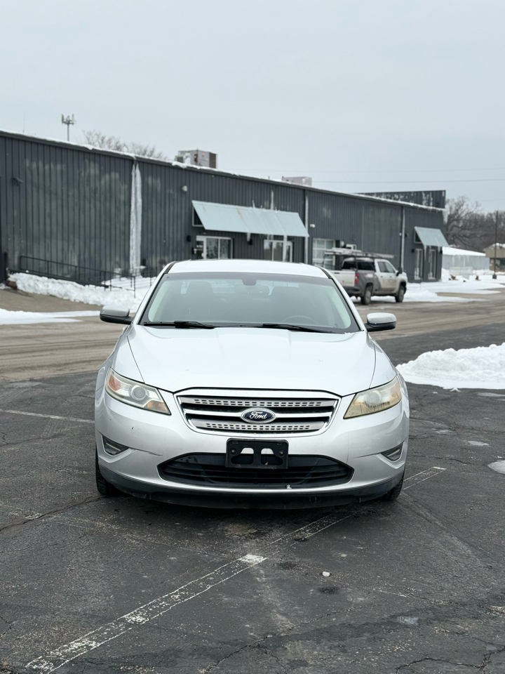 Ford Taurus SEL FWD 2012