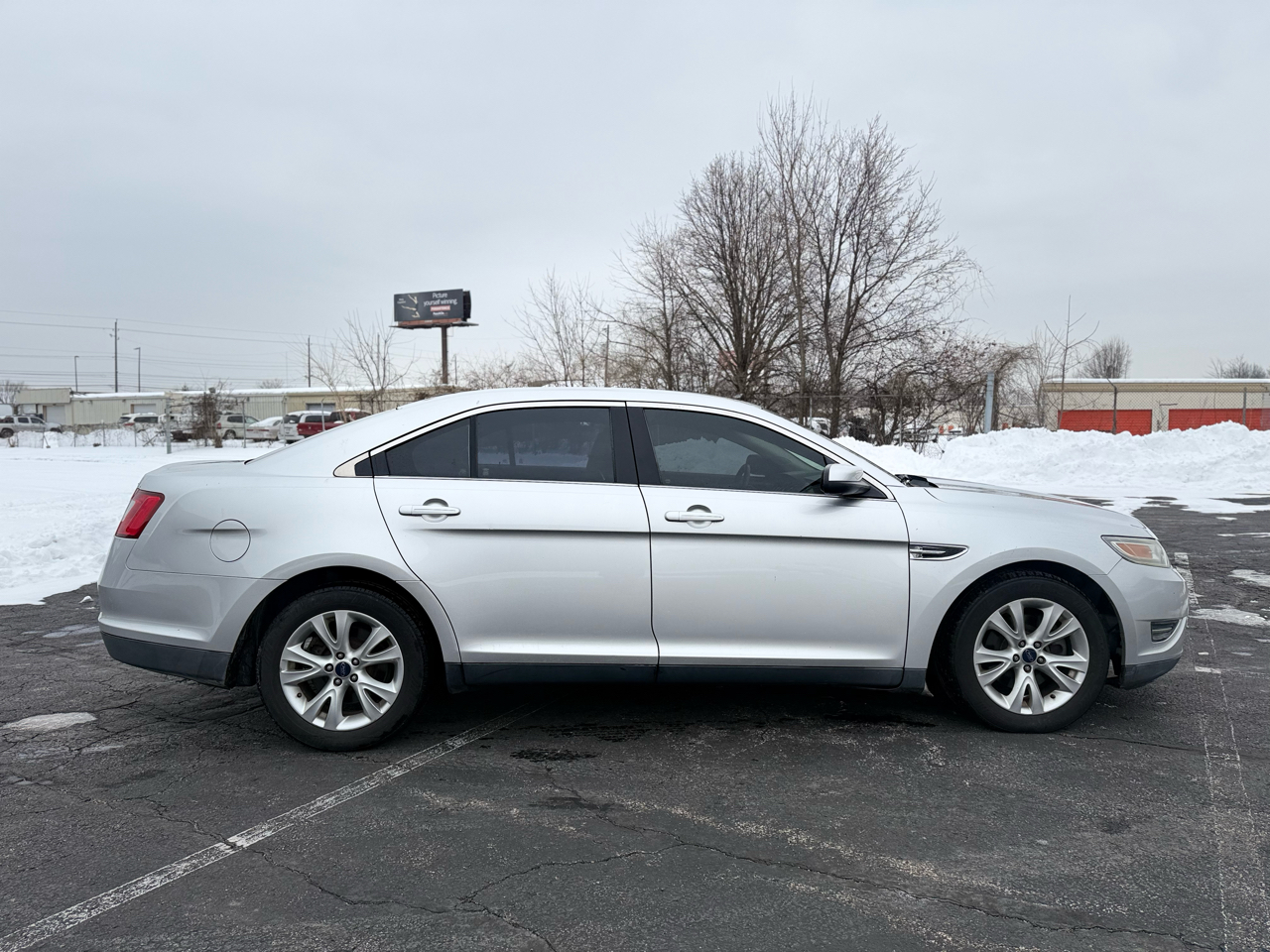 Ford Taurus SEL FWD 2012