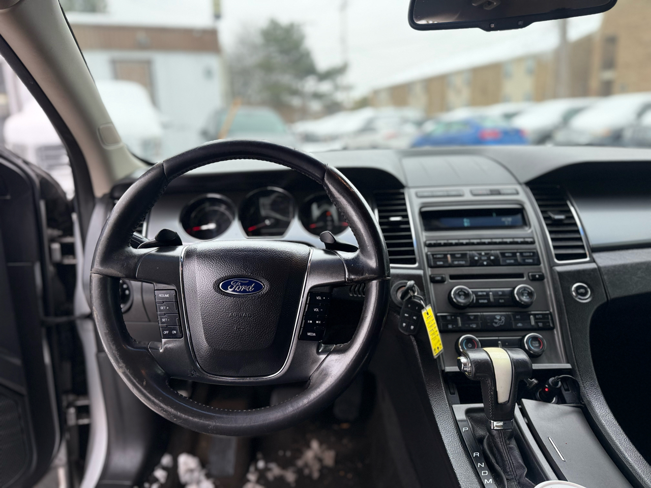 Ford Taurus SEL FWD 2012