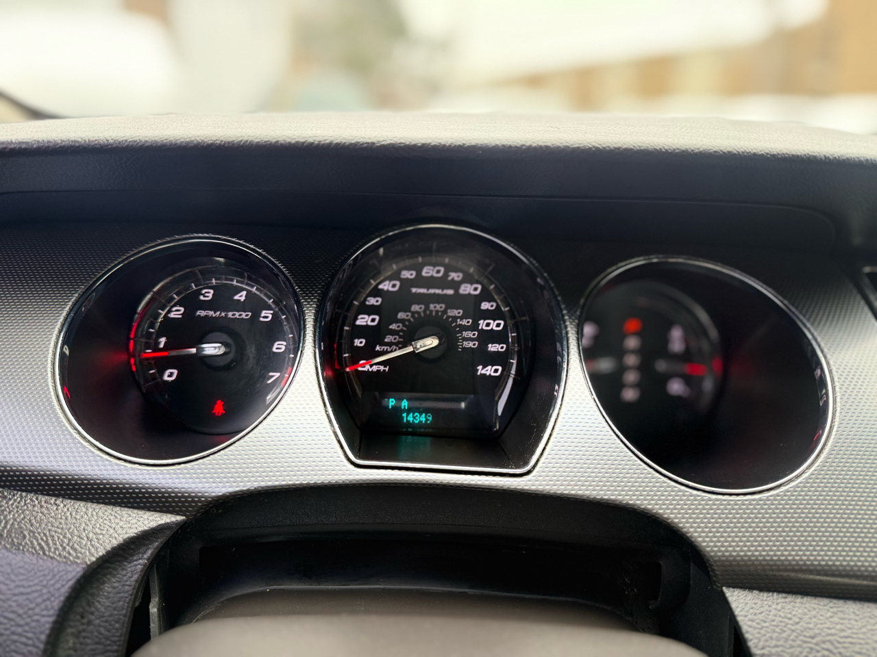 Ford Taurus SEL FWD 2012