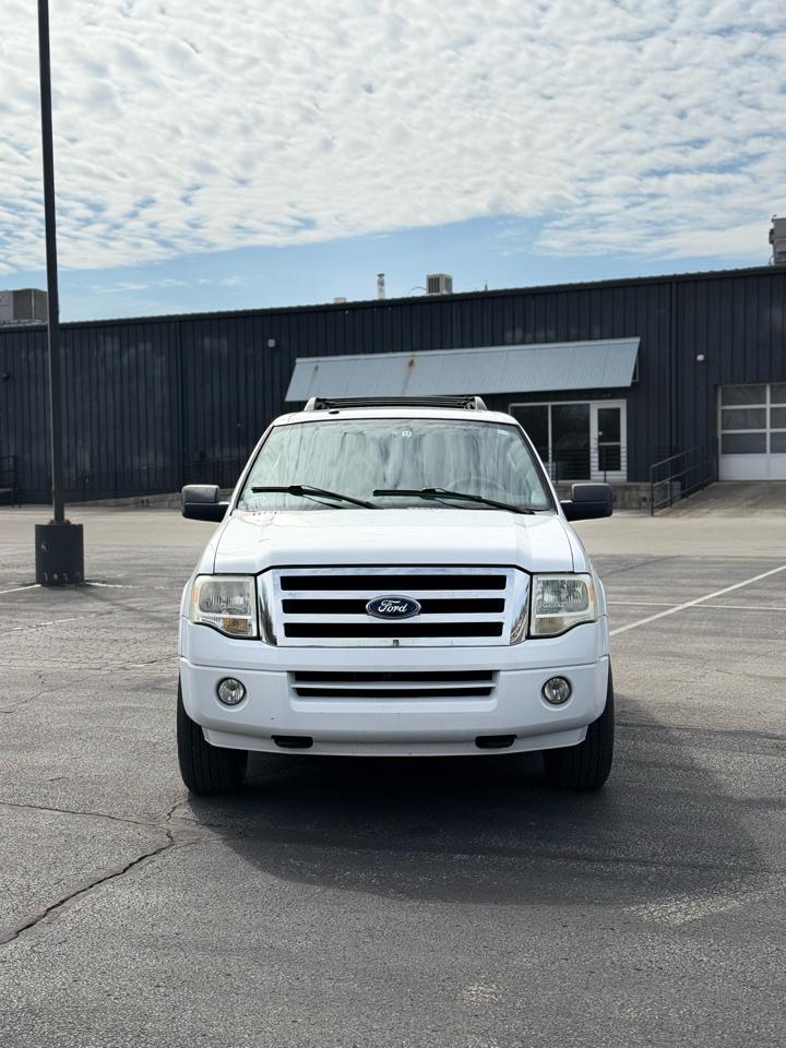 Ford Expedition XLT 4WD 2010