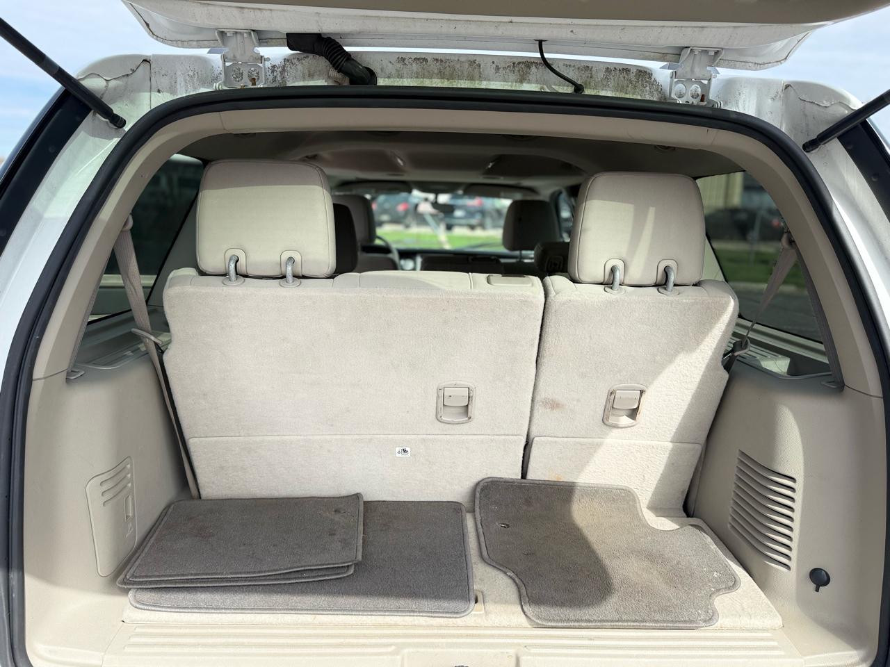 Ford Expedition XLT 4WD 2010