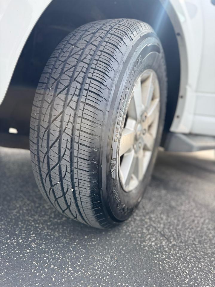 Ford Expedition XLT 4WD 2010