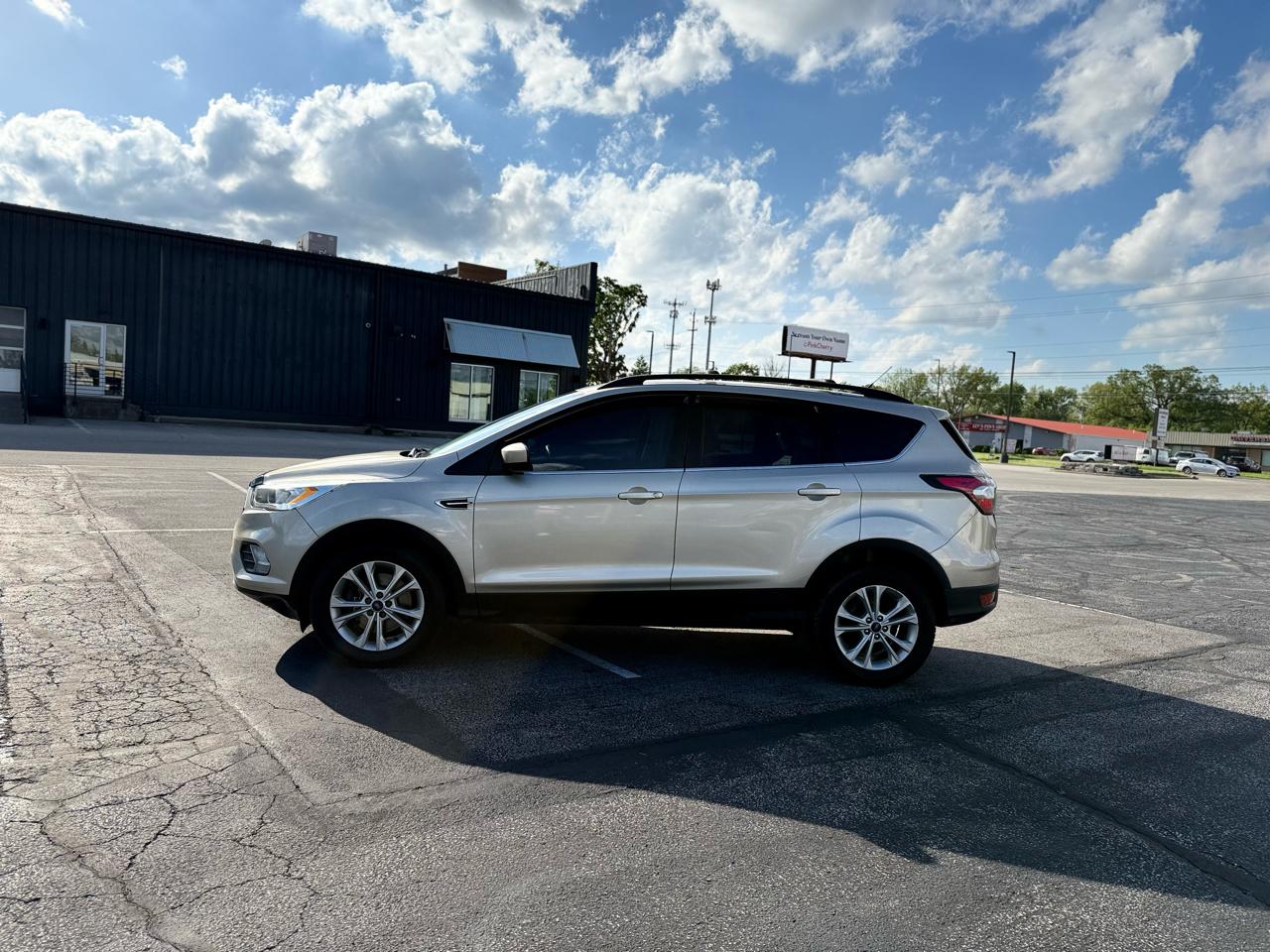 Ford Escape SE FWD 2017