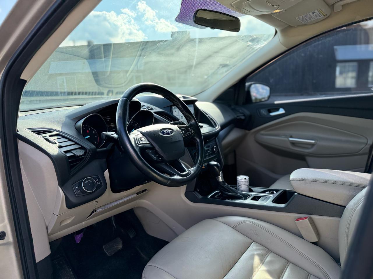 Ford Escape SE FWD 2017