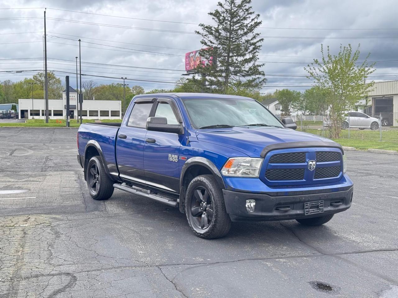 RAM 1500 SLT Crew Cab LWB 4WD 2016