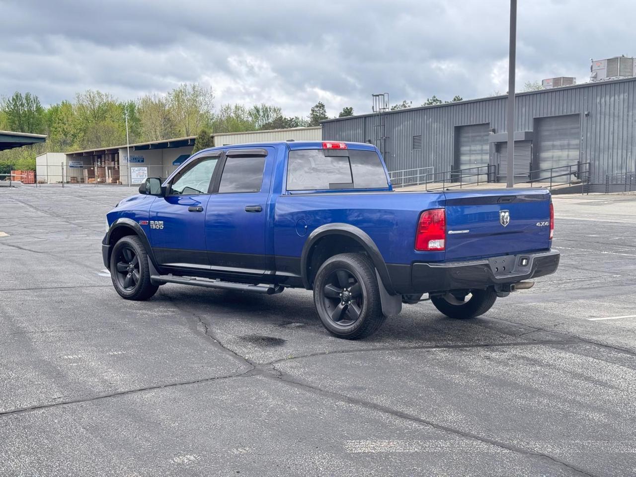 RAM 1500 SLT Crew Cab LWB 4WD 2016