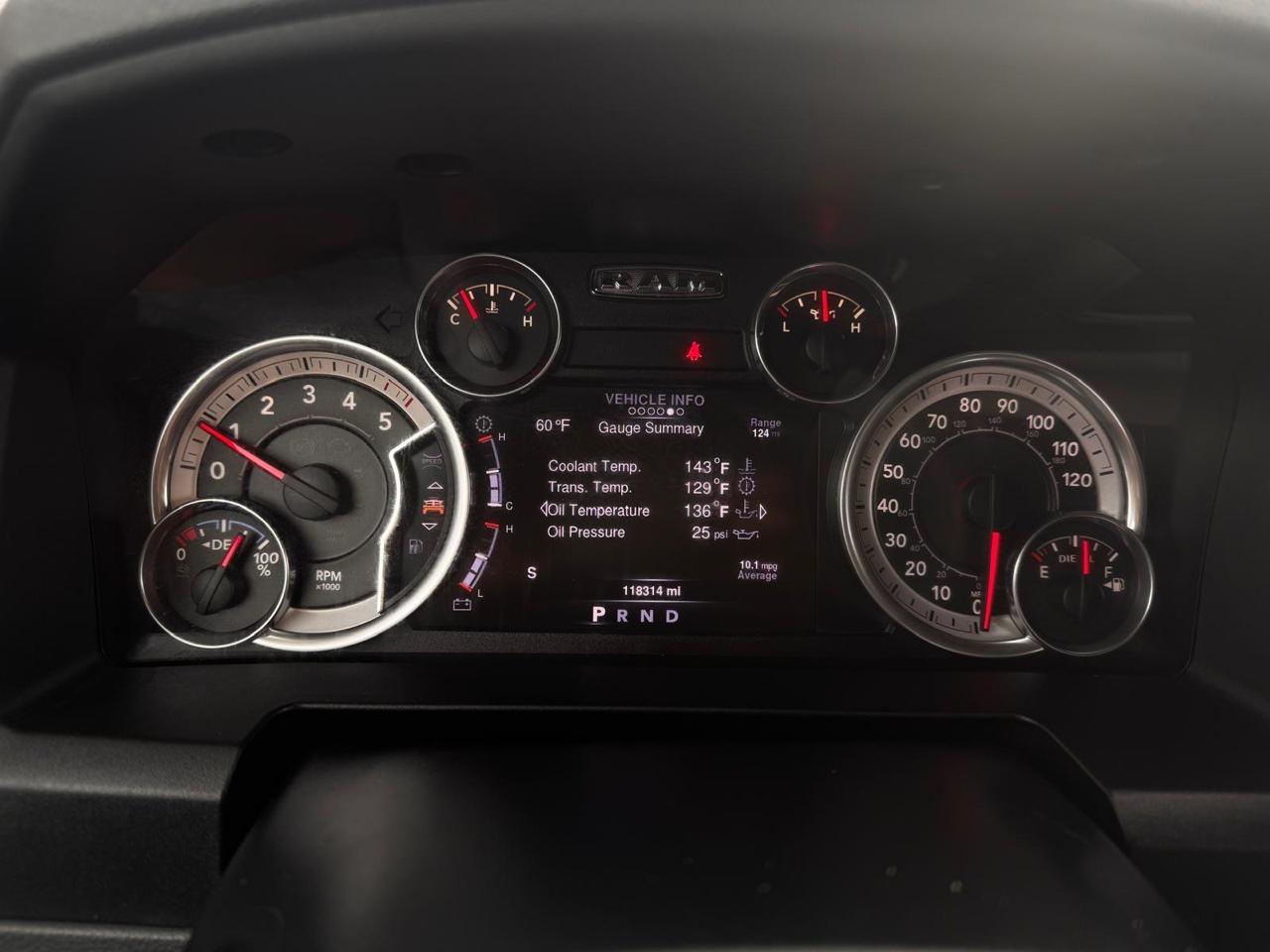 RAM 1500 SLT Crew Cab LWB 4WD 2016
