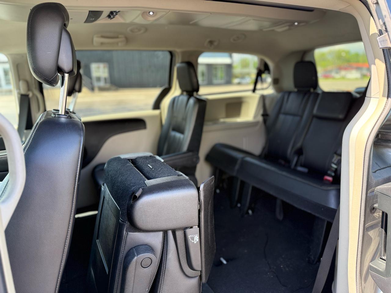 Chrysler Town & Country Touring 2014