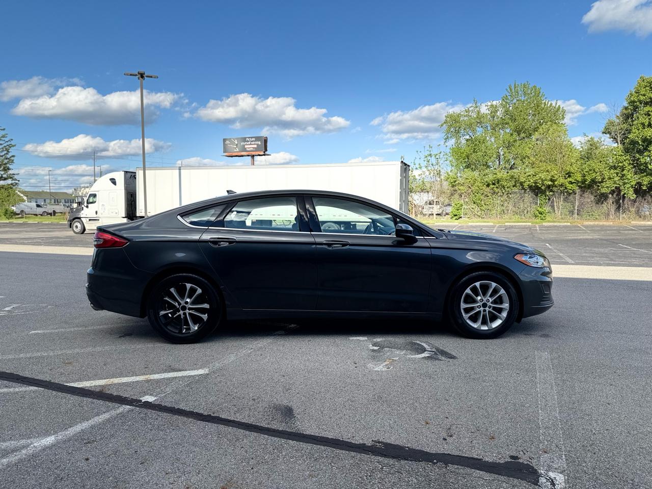 Ford Fusion SE 2020