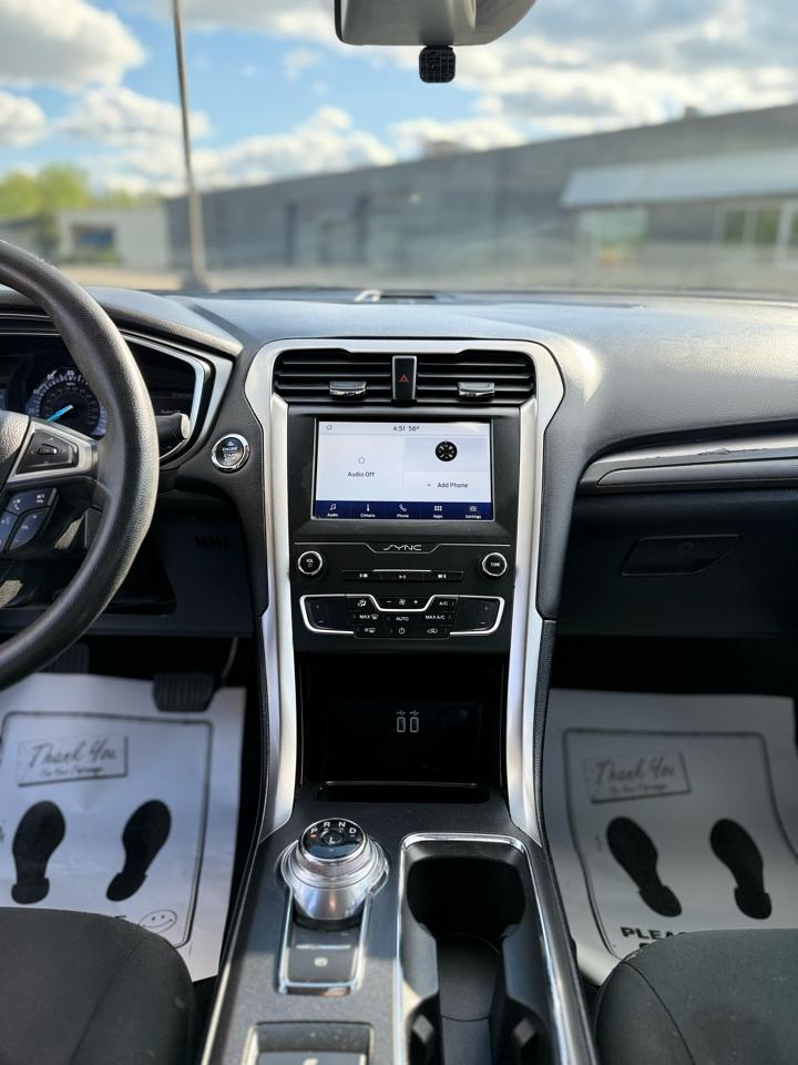 Ford Fusion SE 2020
