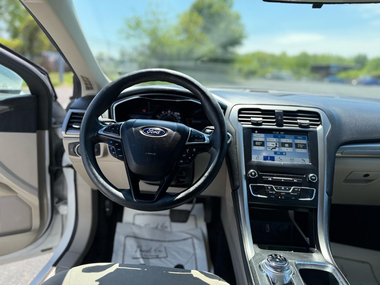 Ford Fusion SE 2017