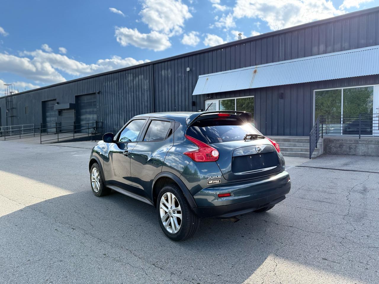 Nissan Juke S FWD 2014