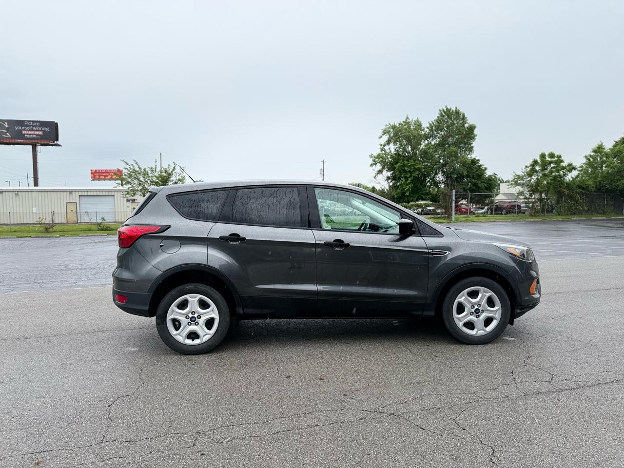 Ford Escape S FWD 2019
