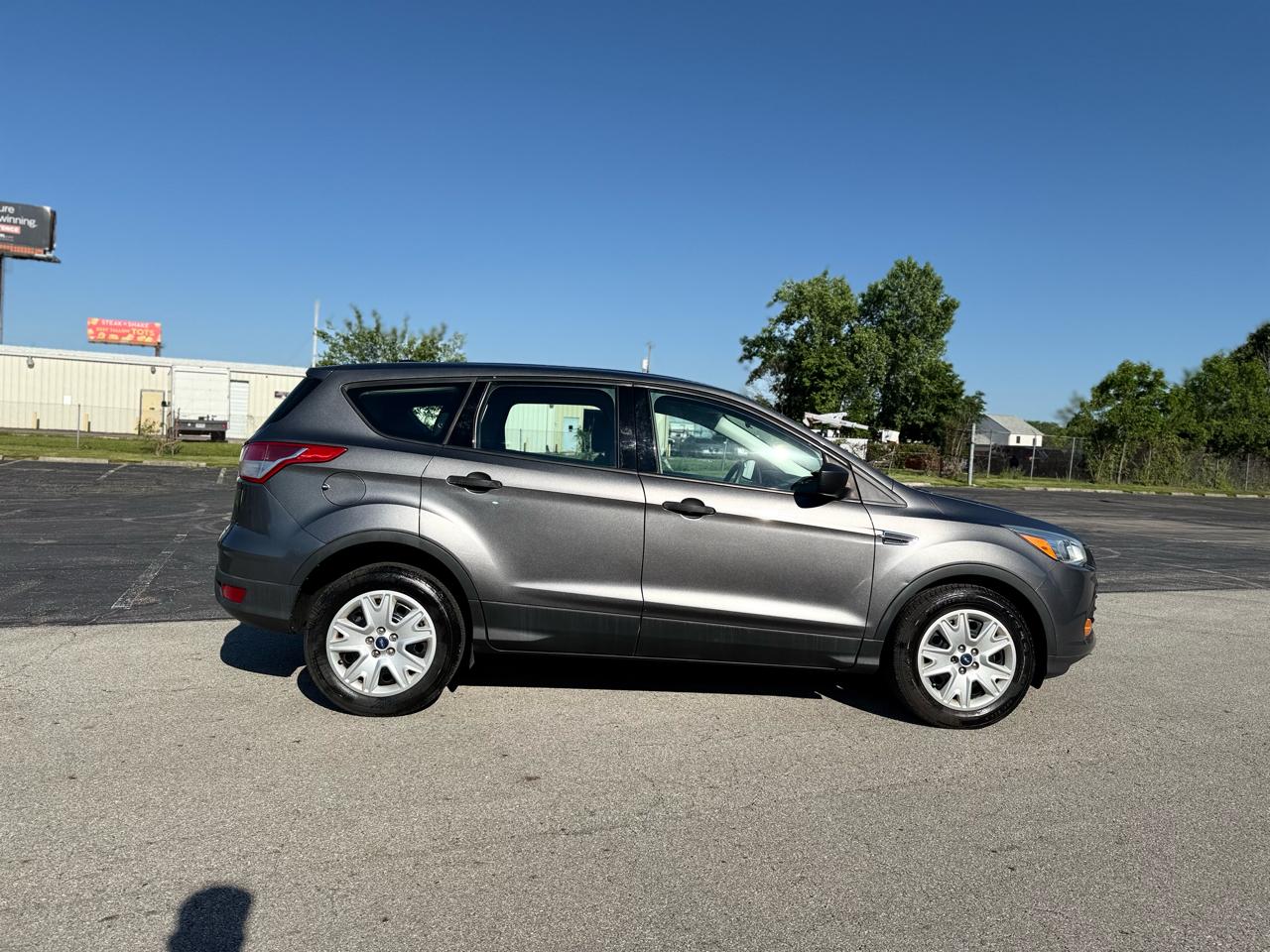 Ford Escape S FWD 2014