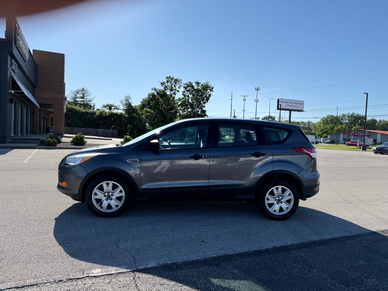 Ford Escape S FWD 2014