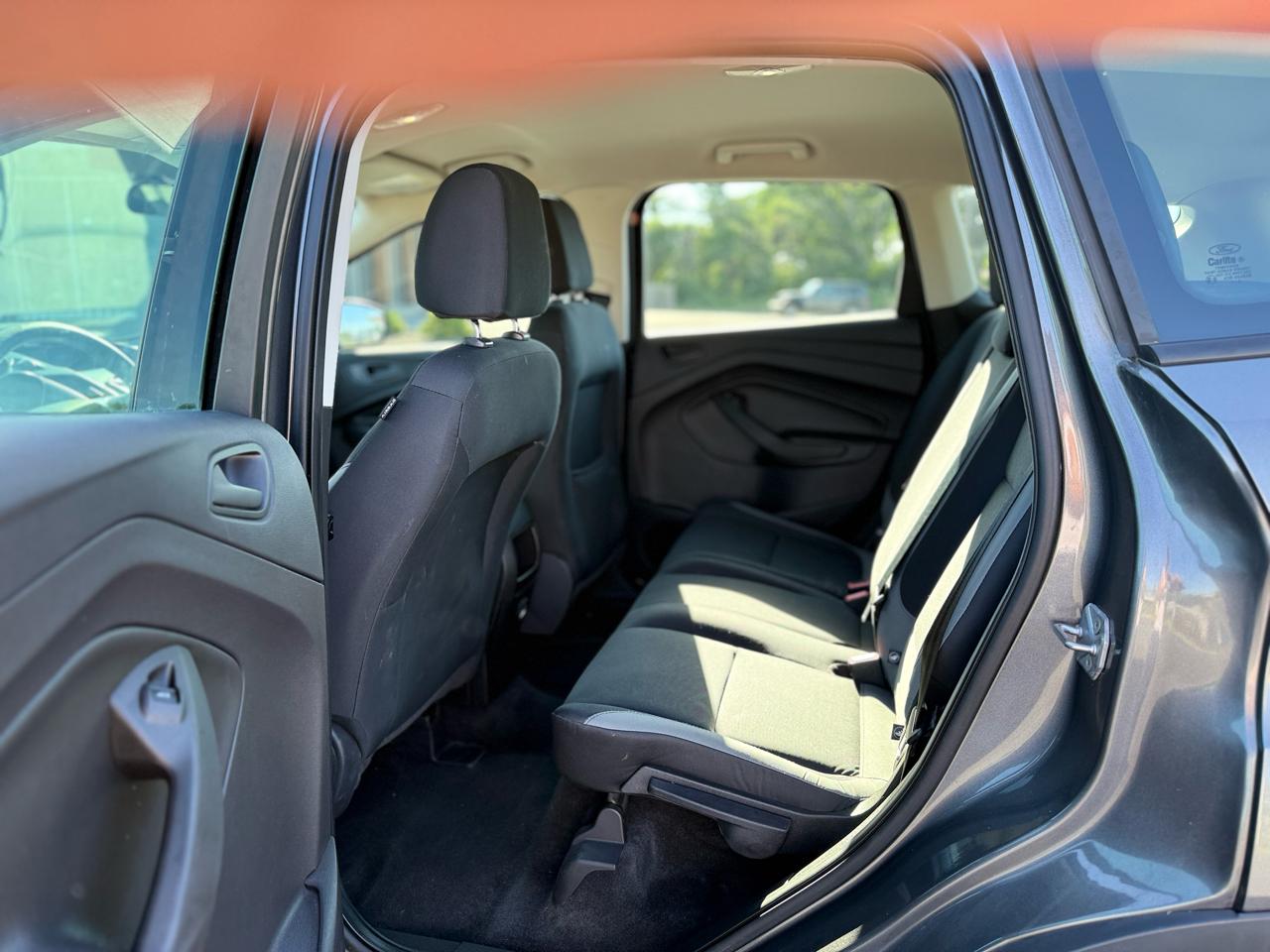 Ford Escape S FWD 2014