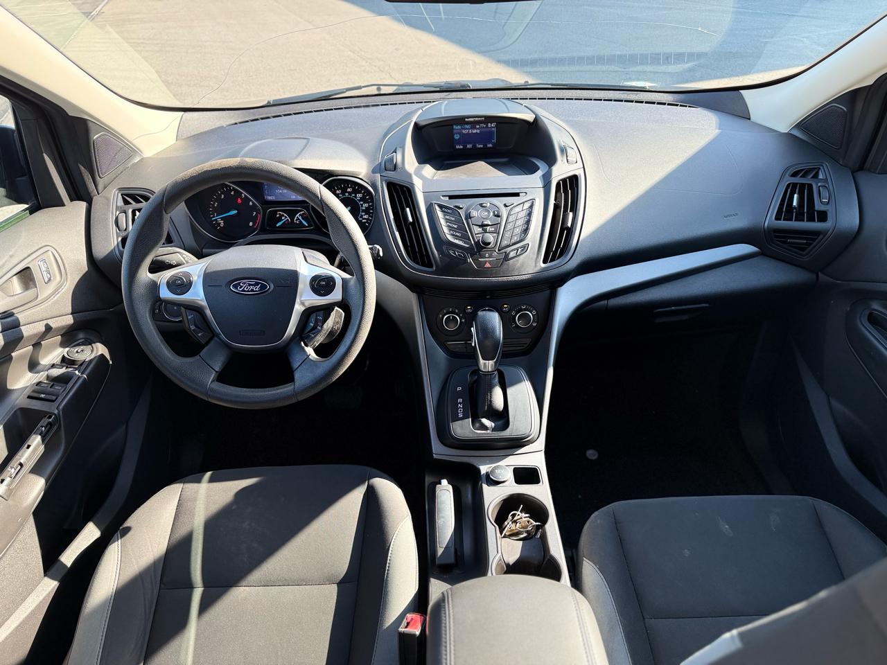 Ford Escape S FWD 2014
