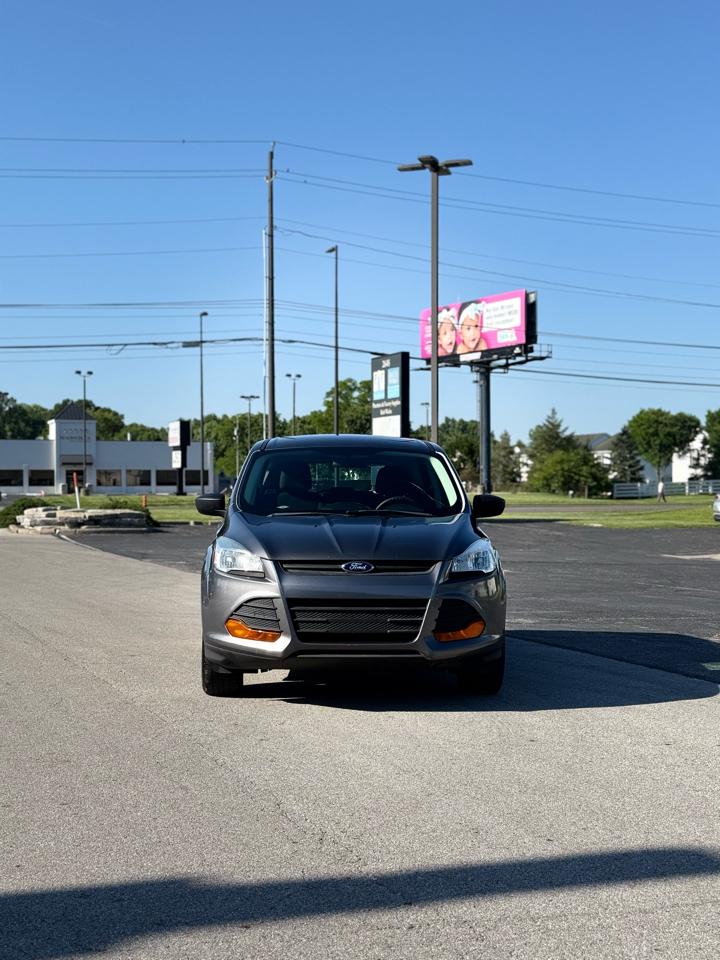 Ford Escape S FWD 2014