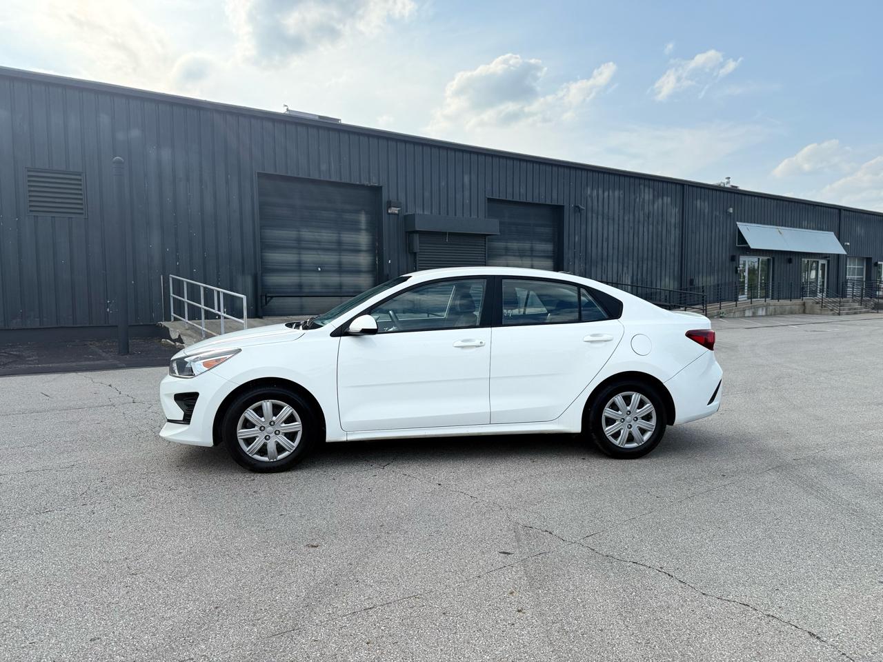 Kia Rio  2022