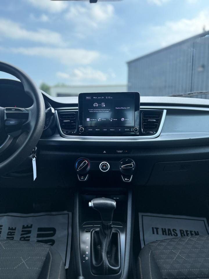 Kia Rio  2022