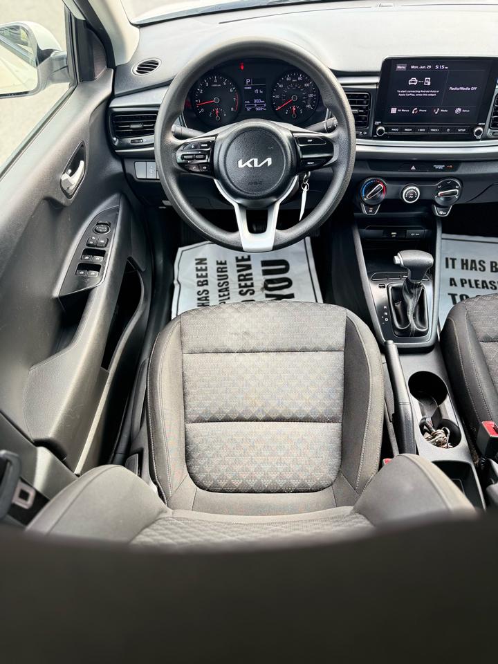 Kia Rio  2022