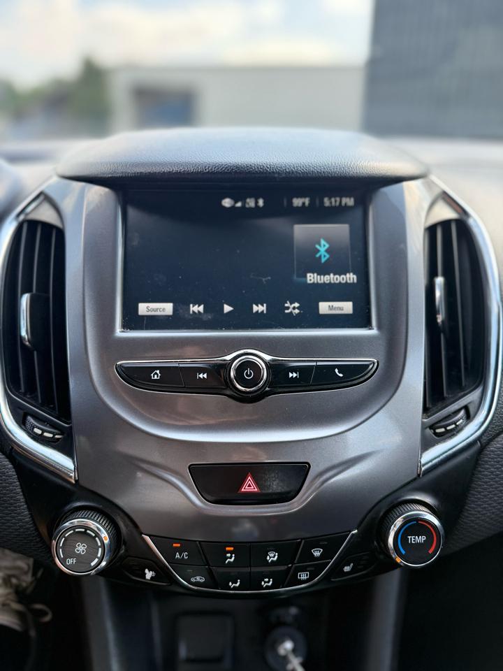 Chevrolet Cruze LT Auto 2017