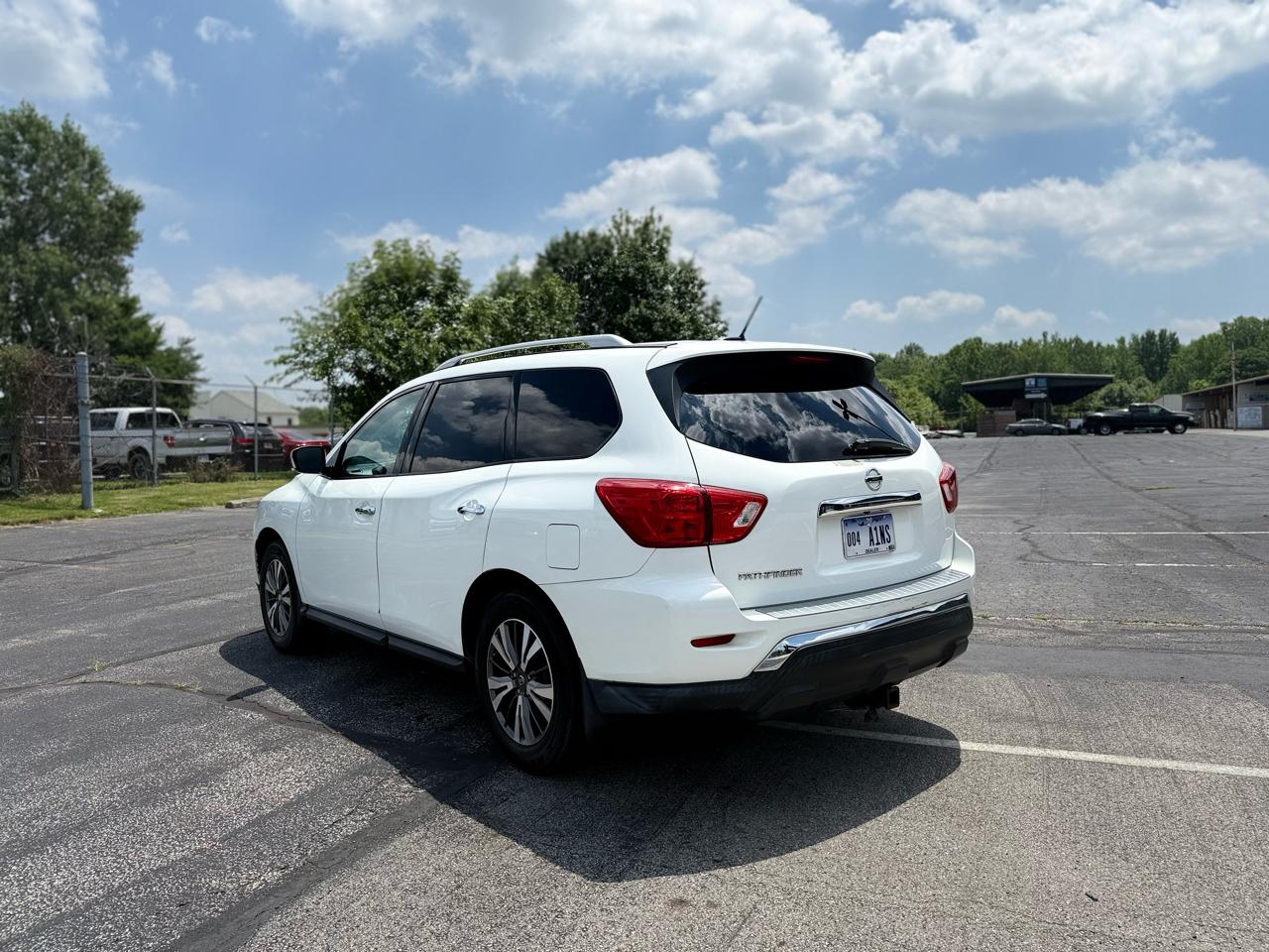 Nissan Pathfinder S 2WD 2017