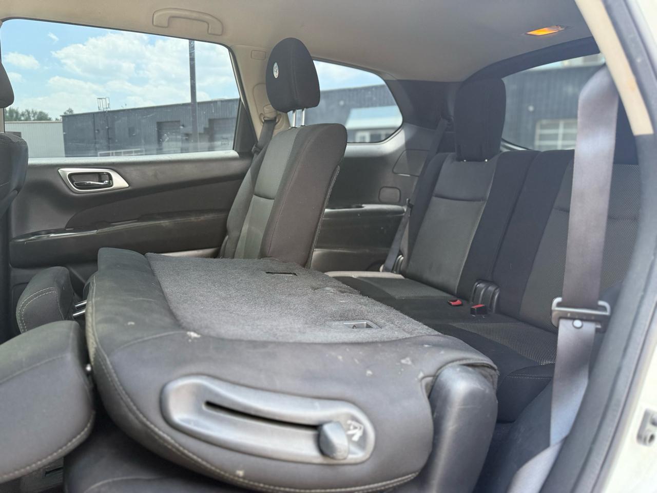 Nissan Pathfinder S 2WD 2017