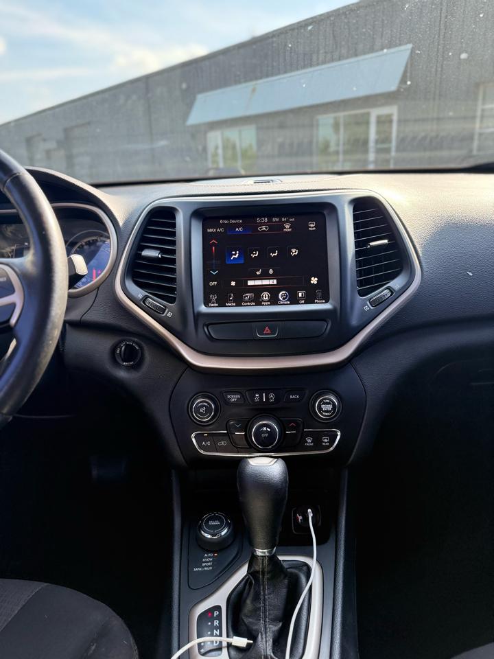 Jeep Cherokee Latitude 4WD 2016