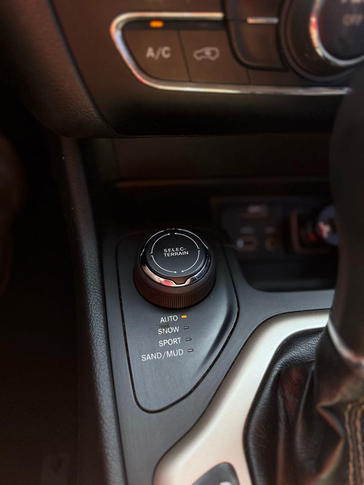 Jeep Cherokee Latitude 4WD 2016