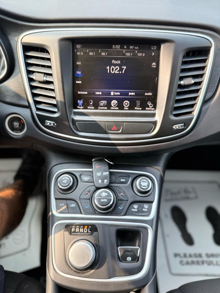 Chrysler 200 Limited 2015