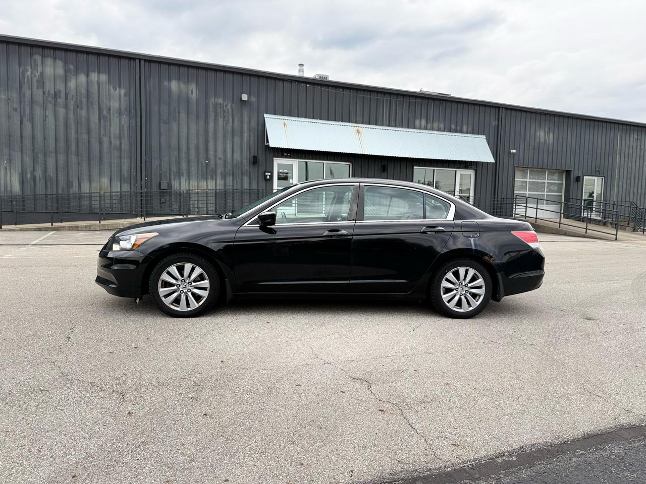 Honda Accord EX-L Sedan AT 2011