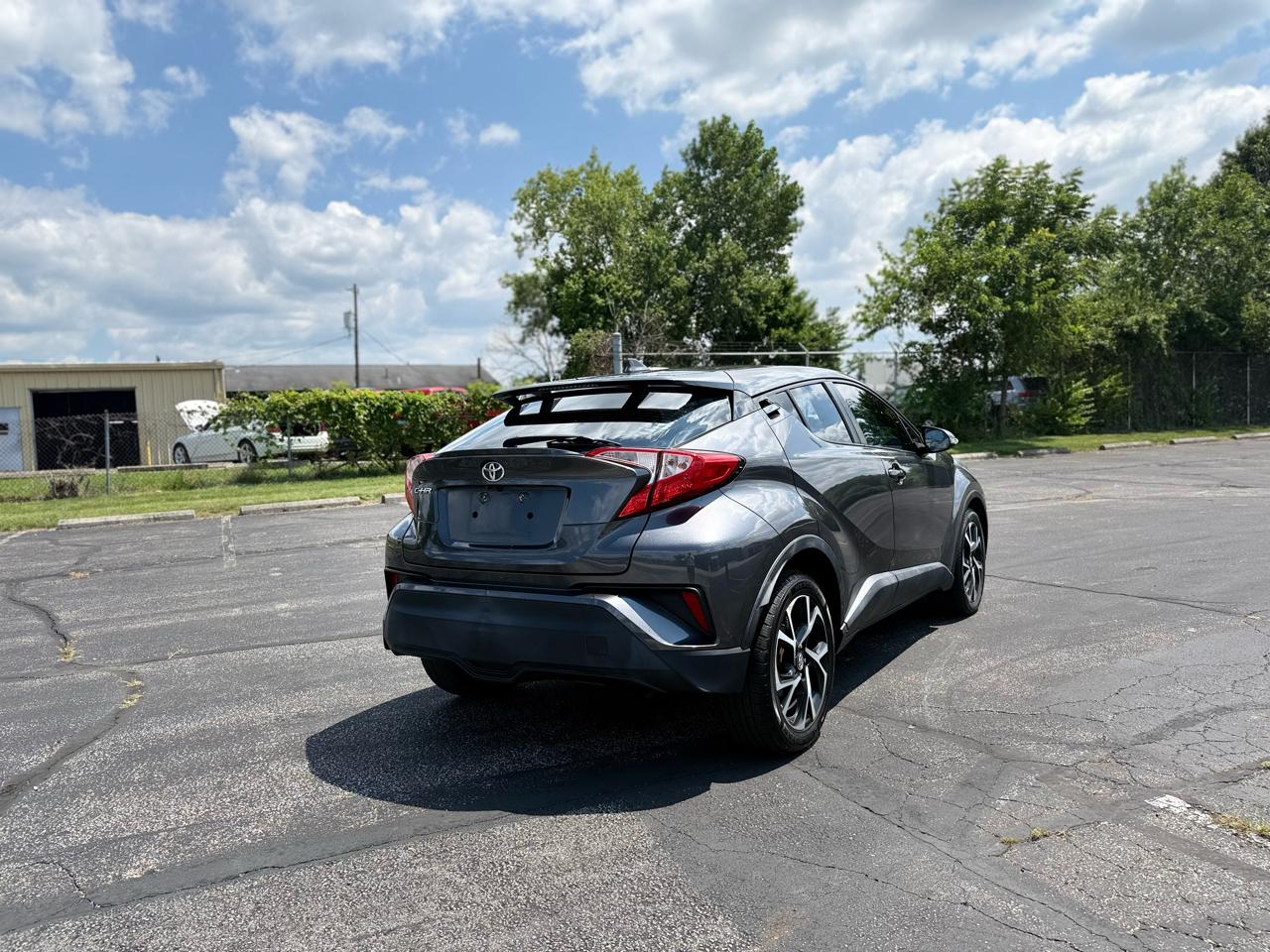 Toyota C-HR XLE 2018