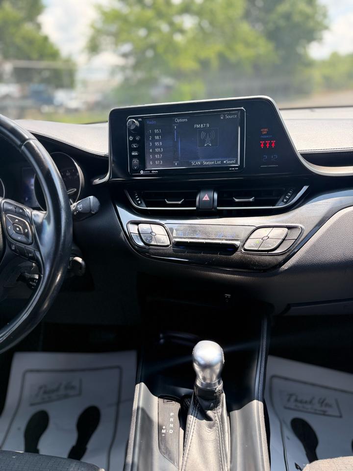 Toyota C-HR XLE 2018