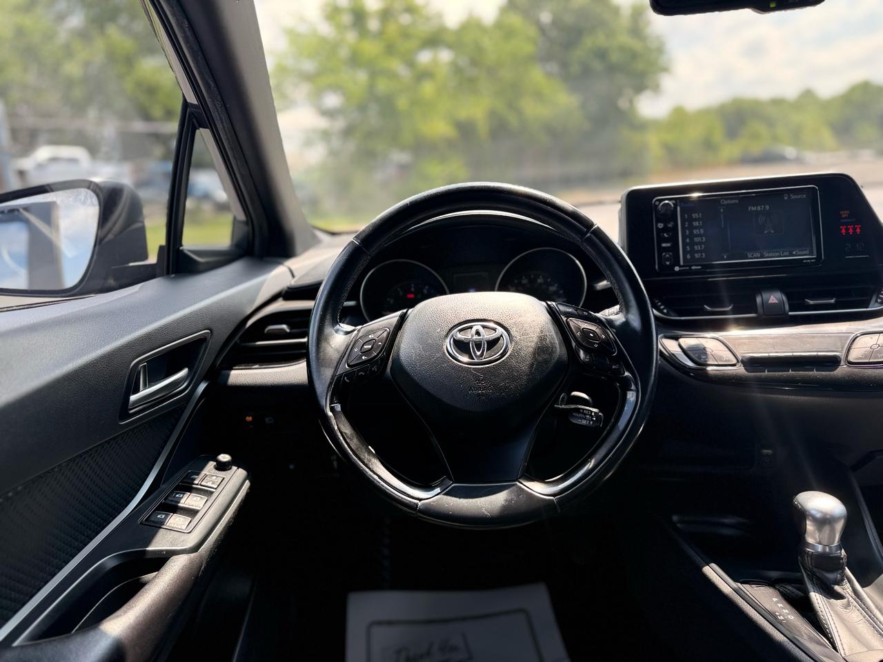 Toyota C-HR XLE 2018