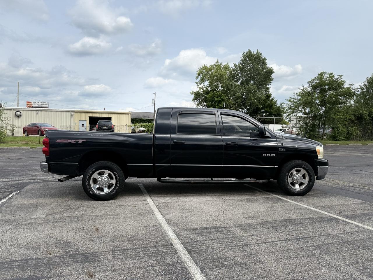 Dodge Ram 1500 SXT Mega Cab 2WD 2008