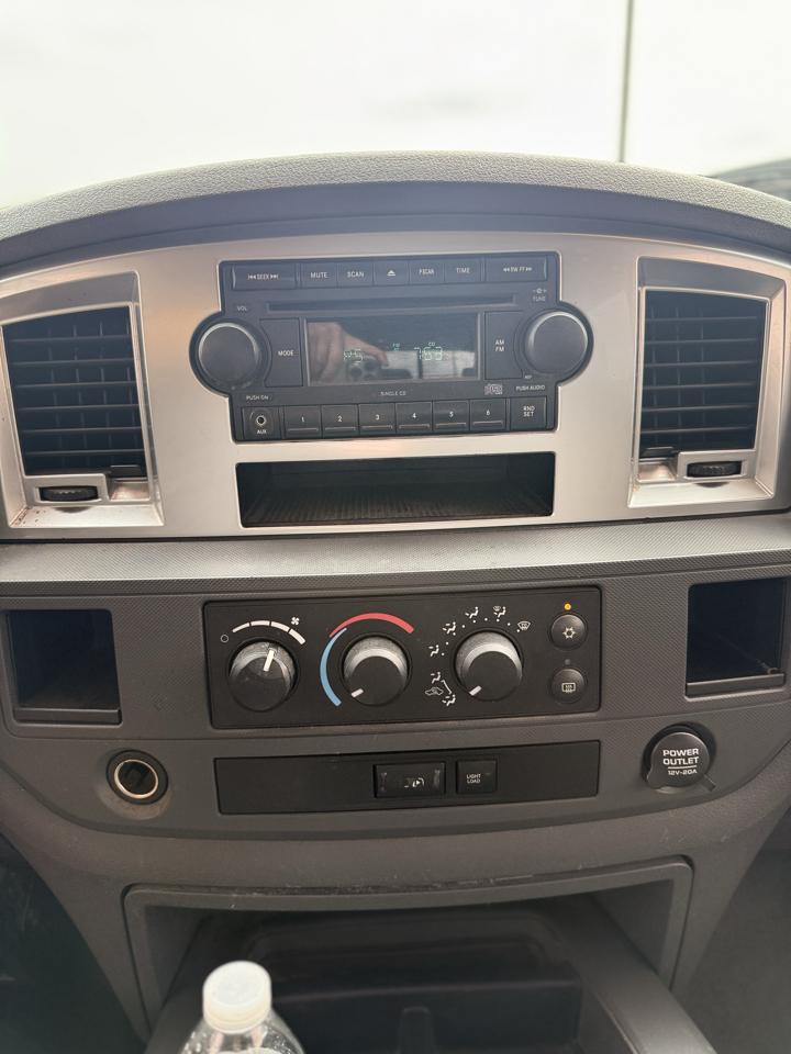 Dodge Ram 1500 SXT Mega Cab 2WD 2008