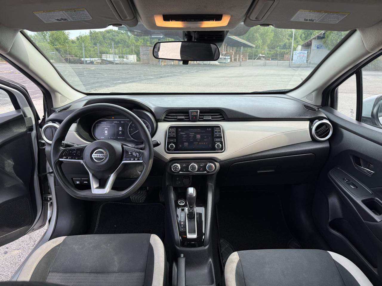 Nissan Versa SV 2021