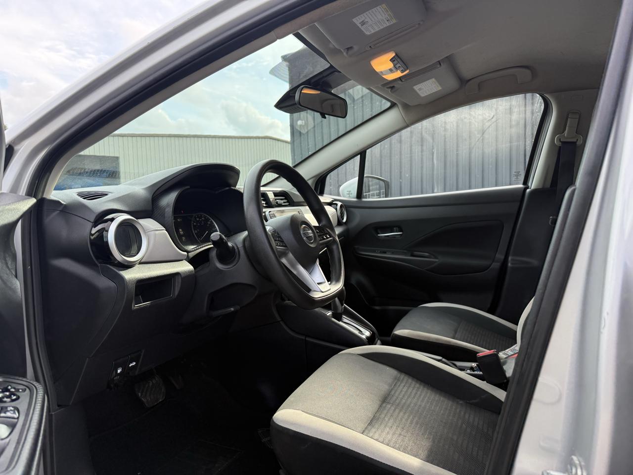 Nissan Versa SV 2021