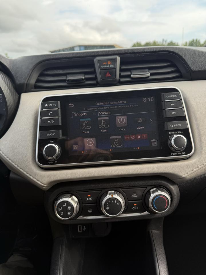 Nissan Versa SV 2021