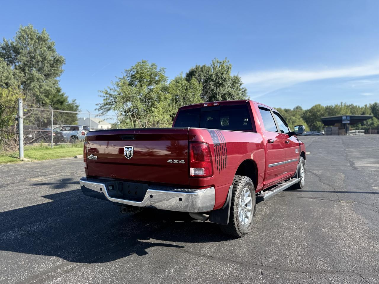 RAM 1500 SLT Crew Cab SWB 4WD 2013