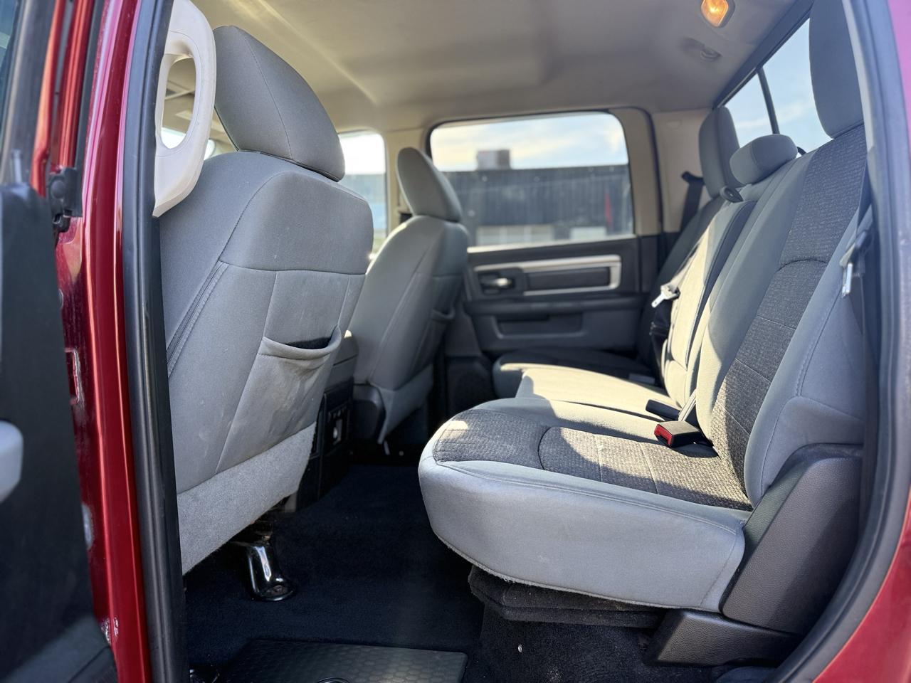 RAM 1500 SLT Crew Cab SWB 4WD 2013